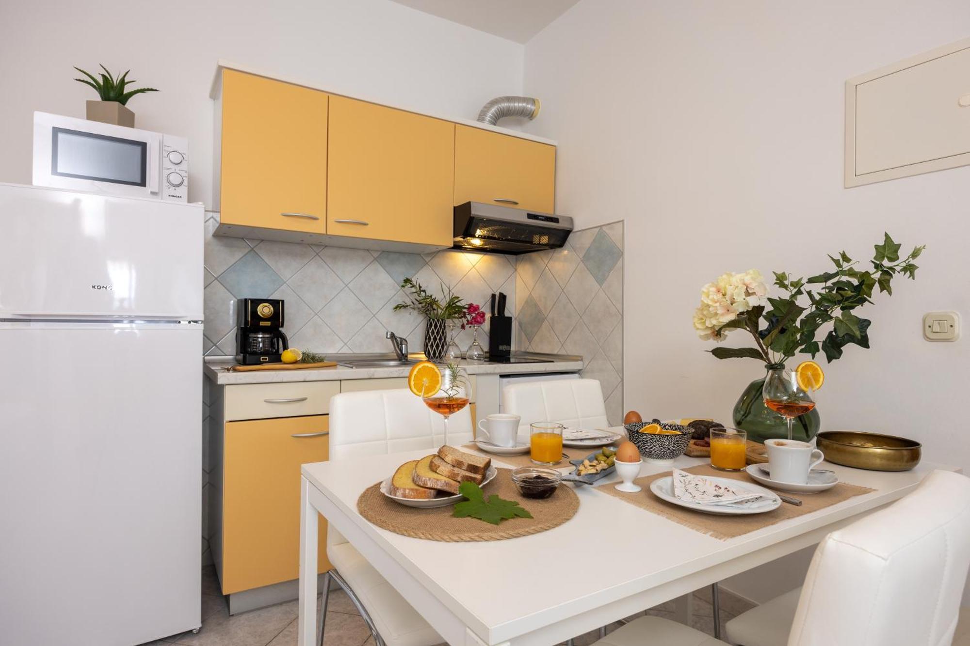 Stomarica Apartment